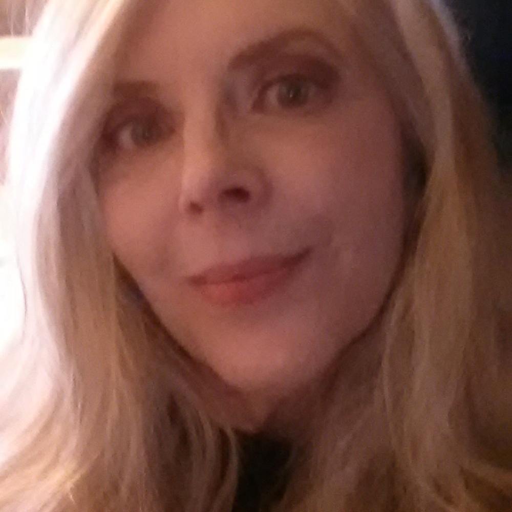 Meet your Posher, Liz